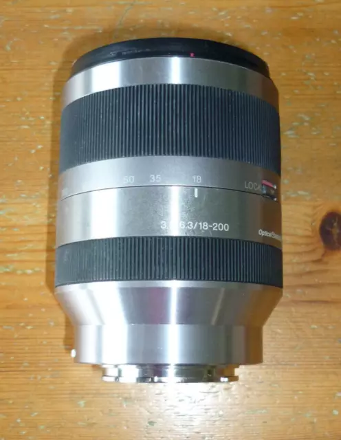 SONY SEL18200 OSS  18-200mm  1:3,5-6,3 – Objektiv – E-mount