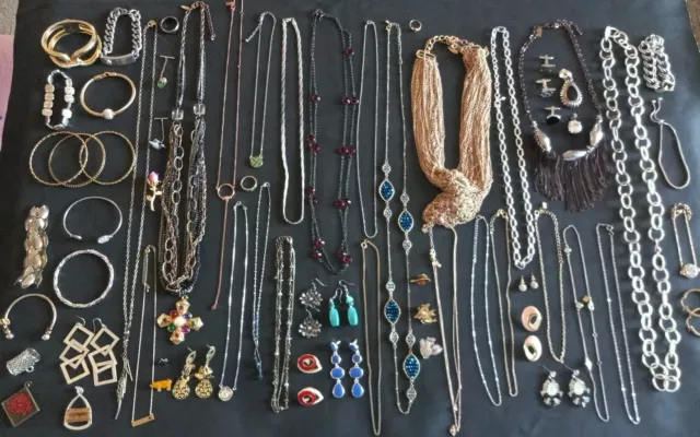Vintage Jewelry Lot, Ring, Bracelets, Necklaces, Earrings, Pendant, Gold, Silver