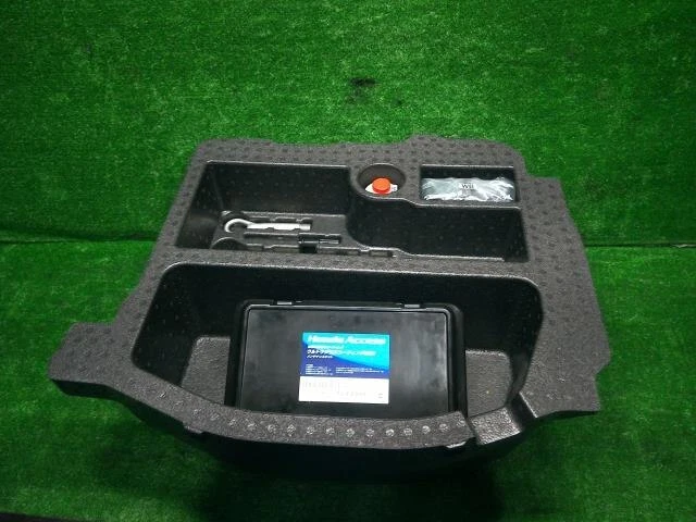 HONDA Fit 2015 DBA-GK3 Kit attrezzi [usato] [PA88108989]