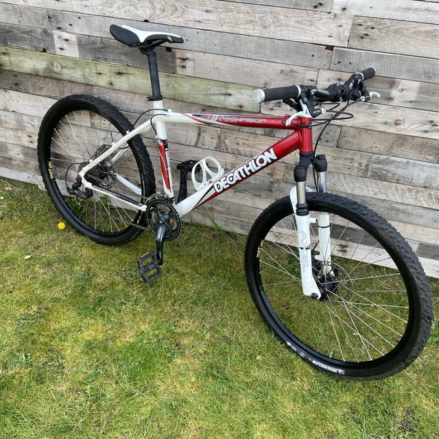 DECATHLON ROCKRIDER 8.1 Adult Size Small Mountain Bike 26 Wheels 16 Frame 62.00 PicClick UK
