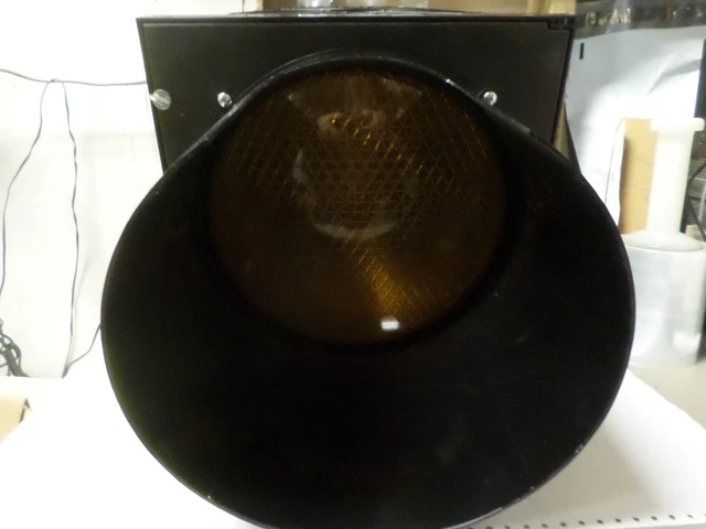 Durasig 47542 Signal Head With Visor and 47553 12 Inch Amber LED