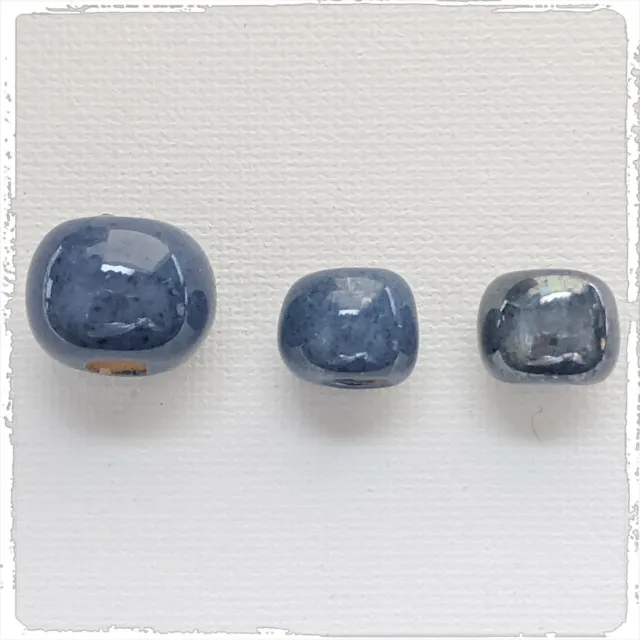KAZURI MACRAME BEADS - round - solid blue - assorted sizes