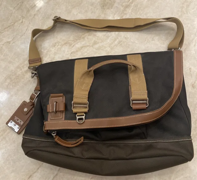 Tumi Alpha Bravo Messenger Bag. Black And Brown. New Without Tags. Never Used. 3