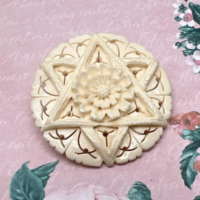 Beautiful Vintage Carved Flower Floral Star 1.5” Brooch Pin 5432