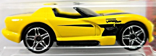 Hot Wheels 2017 Then and Now Dodge Viper RT/10 Yellow Mopar 1:64 DVB06