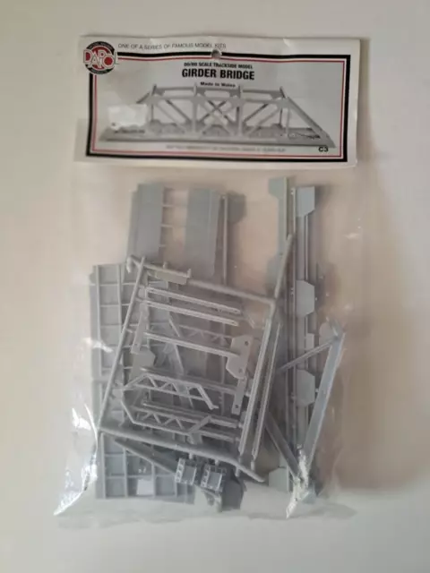 Dapol C3, Girder Bridge,  00/H0 Scale Plastic Kit