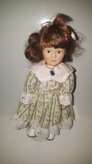 VTG Russ Berrie Porcelain Doll Of The Month Diana Birth Month Doll April Diamond
