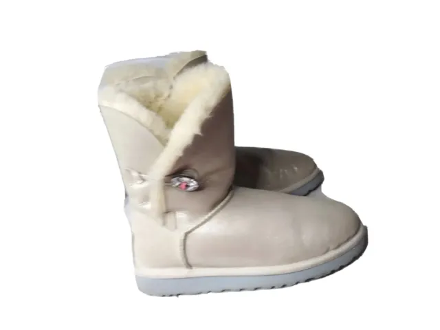UGG Australia 1002174 Light Shimmer Gray Bailey Button I Do Bridal Boots Size 7