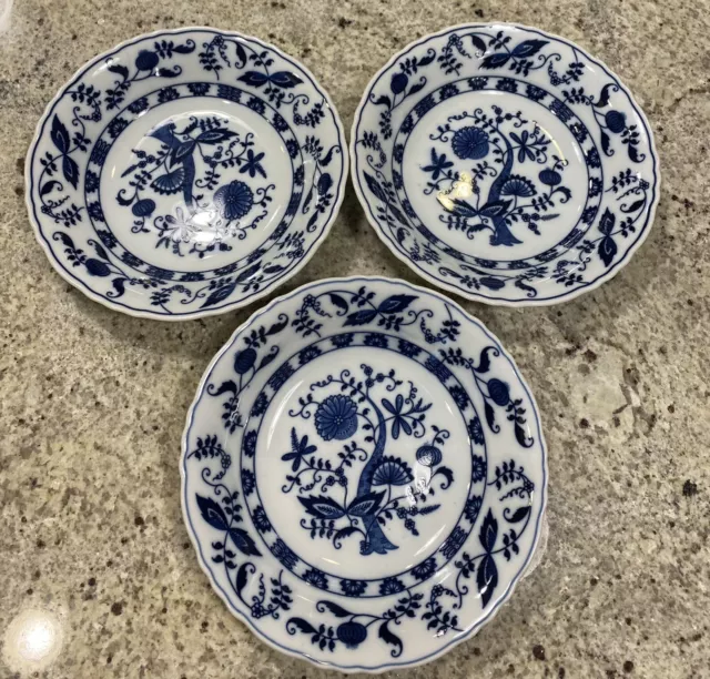 Blue Onion ~ Vienna Woods Fine China 3 Soup/Salad Bowls, Scalloped Edges