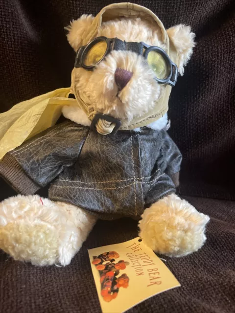 The Teddy Bear Collection, Peter The Pilot 2