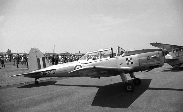 Liverpool UAS, Chipmunk T.10, WK555 at Speke, 1 Jun 1963 - original B&W neg