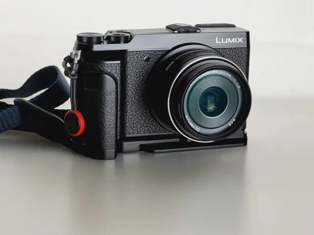 Panasonic Lumix DMC-GX80 16Mpx 4K Fotocamera Mirrorless Digitale (Corpo Solo)