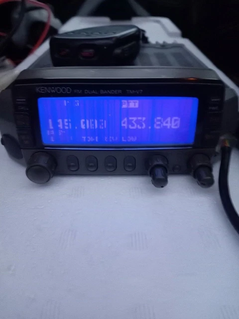 KENWOOD TM-V7 144/430MHZ 20W Doble Banda Transceptor
