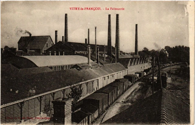 CPA VITRY-le-FRANCOIS La Faiencerie (491170)