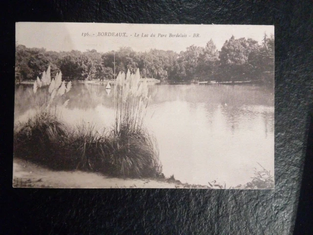 Cpa 33 BORDEAUX le lac du parc bordelais BR