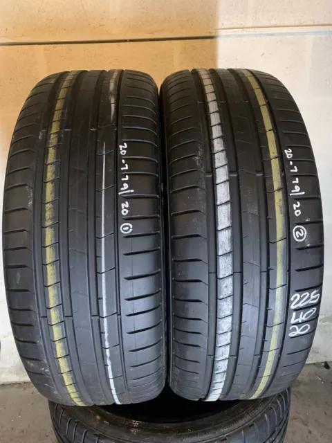 2x 225 40 R20 Pirelli P Zero RSC Runflat PZ4 94Y 2254020 22540R20 225/40/20