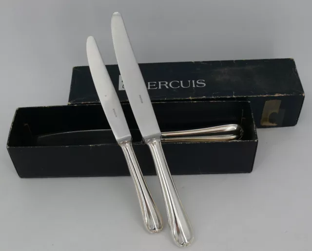 Ercuis Dampierre, 8 couteaux, 4 de table + 4 entremets/fromage, métal argenté.