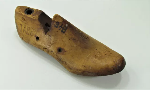 Antique Empire Branch UL CO. Rochester JuL 1941 Wood Shoe Form 31/2 B Tabby