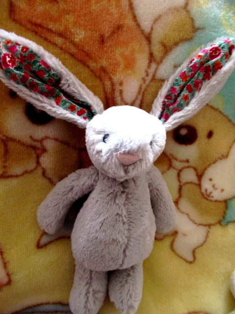 doudou peluche lapin gris fleur marque jellycat