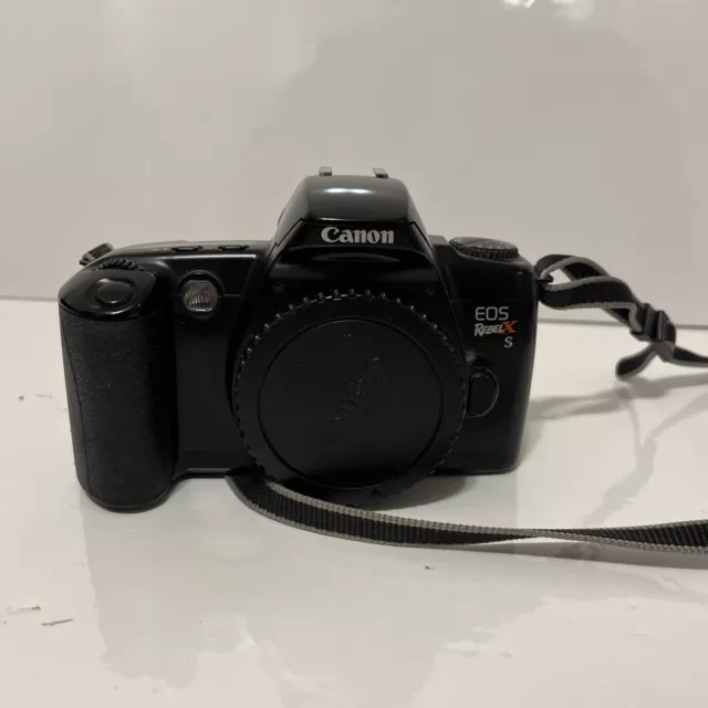 Canon EOS Rebel XS 1000D DSLR Camera Body Only