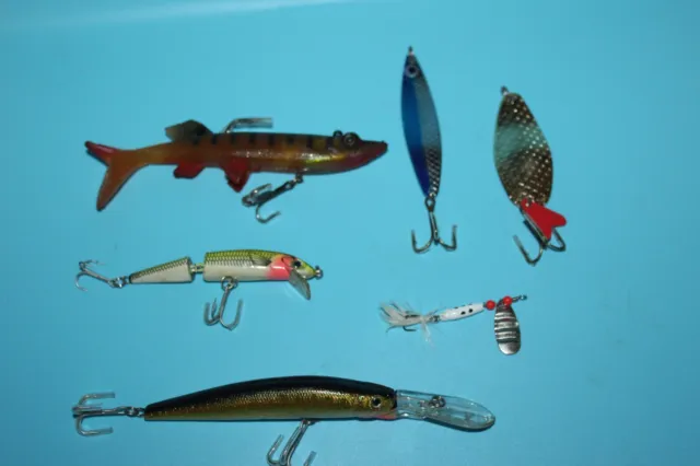 https://www.picclickimg.com/X1YAAOSwYL9lqotL/MIXED-LOT-PREDATOR-FISHING-SPINNER-LURES-SOFT-BODY.webp