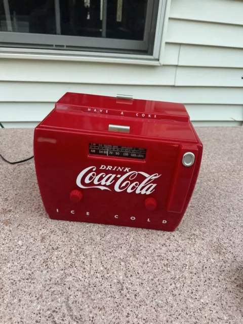 Vintage 1984 Coca Cola OTR-1949 Old Tyme Cooler Radio Coke Works