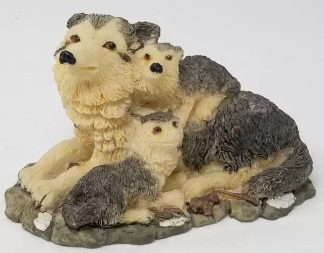 Wolf Family Pack Figurine Adult Pups Huddled Resin Eyes Open Tails