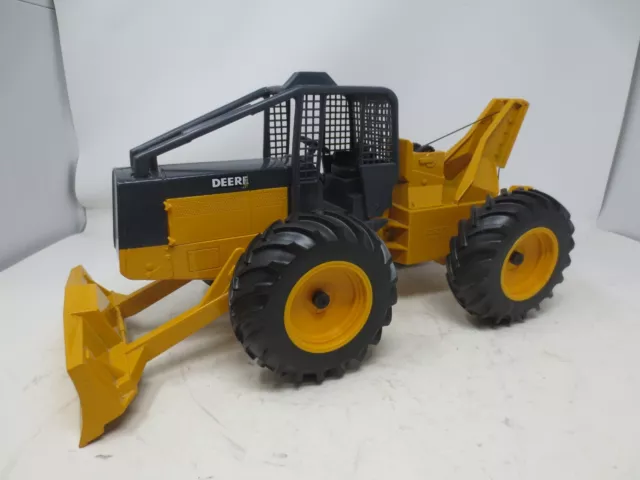 Ertl 1/16 Scale Diecast John Deere Log Skidder Farm Toy Tractor