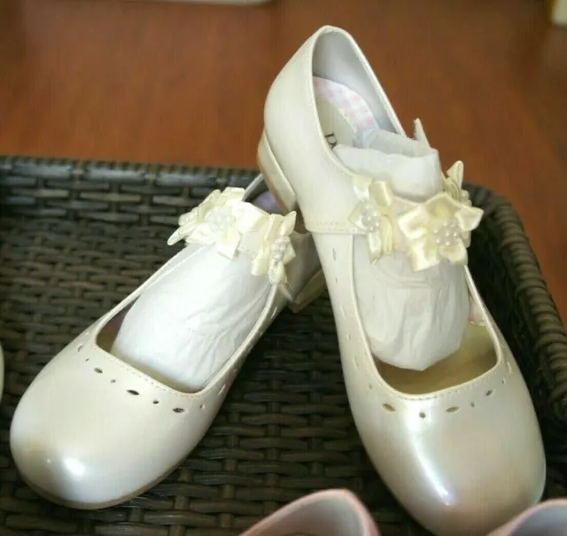 NIB #G312 Peanut Butter Flower Girls Dress Shoes Ivory Color US Sz 5