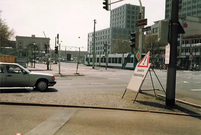 Foto neue Wagen Mannheim, S-Bahn Strassenbahn 06/1995 ca 9x13cm e4423e