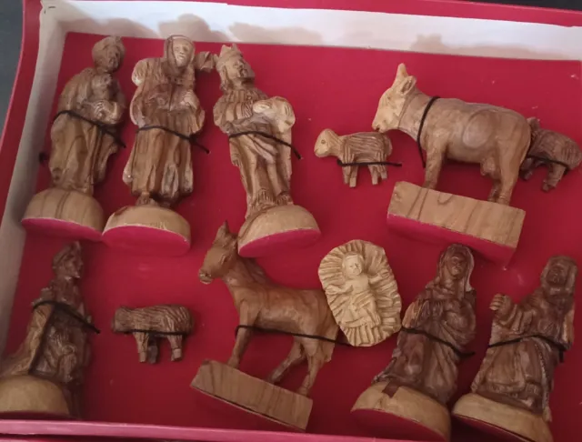 Beautifully Hand Carved 12 Piece Wooden Nativity Set -Beautiful Intricate Pieces