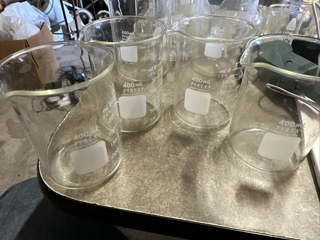 Pyrex 400mL No. 1000 Graduated Griffin Beaker Lot of 4 Made in USA