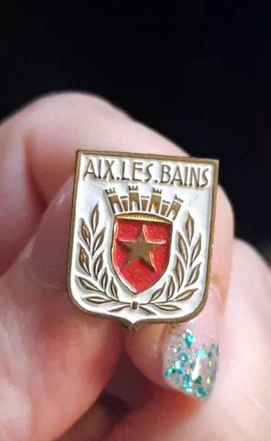 Belle Broche Ancienne En Métal émaillé - Blason De Savoie Et Dauphiné - Pièce De Collection Vintage
