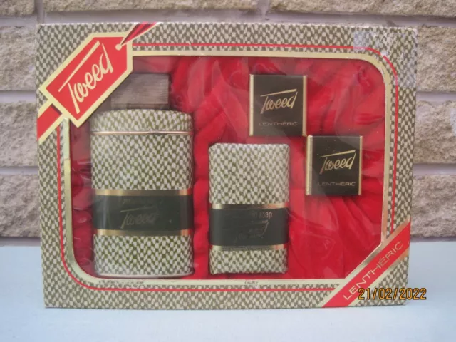 Tweed perfume 1960 2025