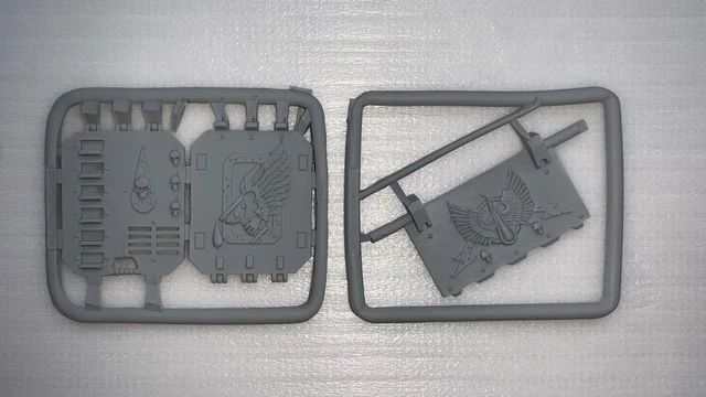 Warhammer 40k – Forge World Raven Guard – Portes De Land Raider OOP Set #2
