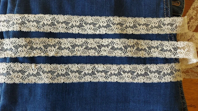 Dentelle Ancienne écru Festonnée – 3 Mètres – Coton – France