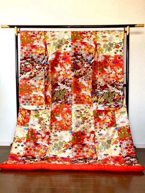 Japanese Kimono Uchikake Luxurious Wedding Pure Silk Checkerboard of the Classic