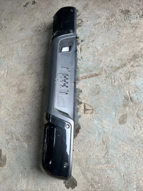 thumbnail interactive-video image 1 of Genuine Ford Transit Custom Parking Sensor Front Or Rear Bumper 2018-2021 – Fully Functional Used Part 1 of 3