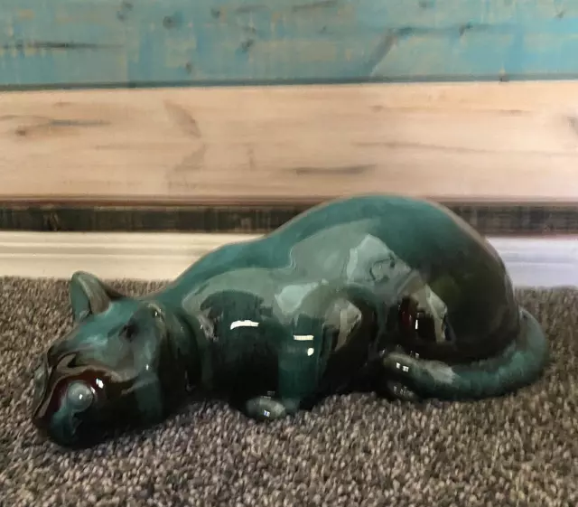 Large Vintage Blue Mountain Pottery Crouching Cat Figurine Canada Green Drip