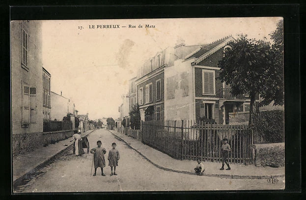 CPA Le Perreux, Rue de Metz