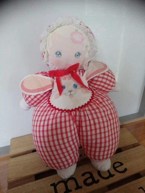 RP/ DOUDOU POUPEE FISHER PRICE MY FIRST DOLL ROSE GRELOT 21 cm EXC ETAT