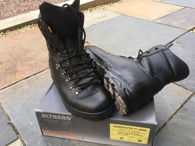 ALTBERG BOOTS FIELD and Fell size 12 