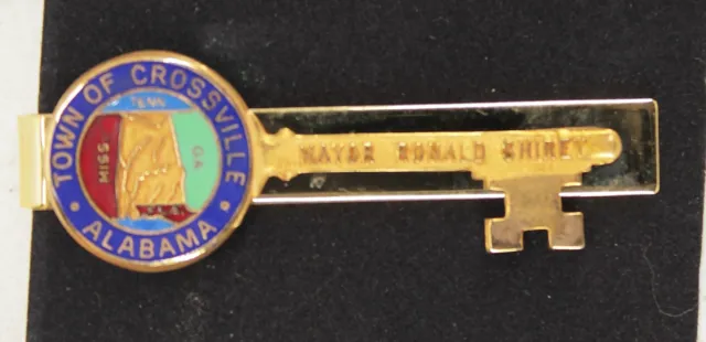 Vintage CROSSVILLE ALABAMA TIE CLIP KEY TO The City Mayor RONALD SHIREY GOLD F'D