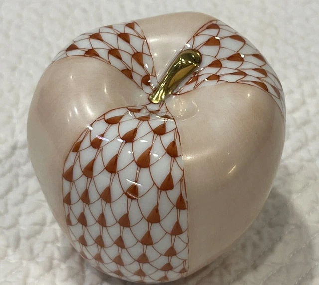 Herend Figurine - Apple - Rust Fishnet