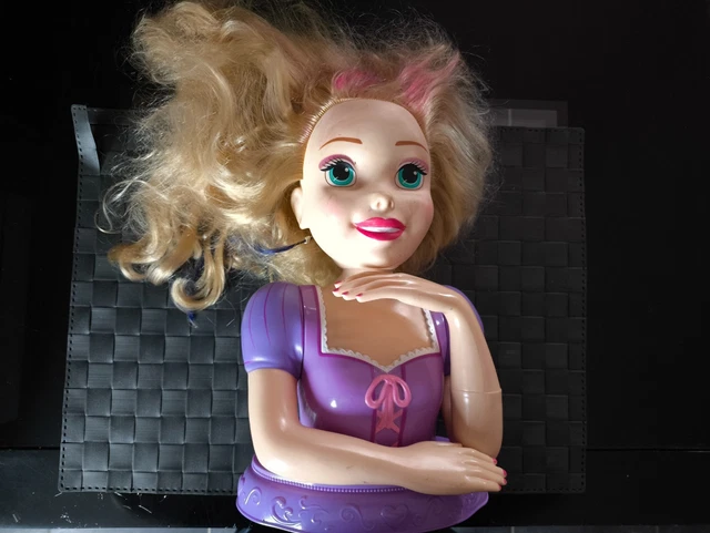 Poupée Splash Toys Fancy Lili Modèle aléatoire - Poupée - Achat & prix Poupée Splash Toys Fancy Lili Modèle aléatoire - Poupée - Achat & prix