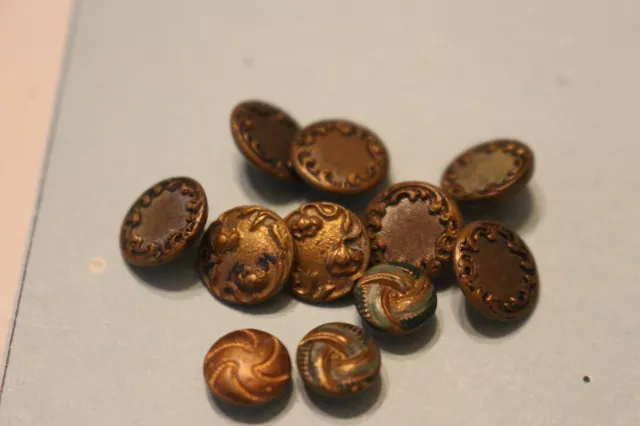 BOUTON ANCIEN COUTURE  pour poupée en métal x 11