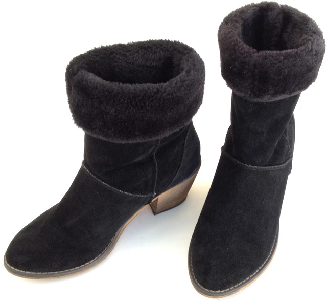 chaussures femme PAIRE DE BOTTINES 37 bata noir velour fausse fourrure