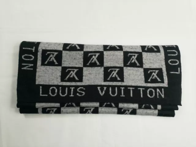 LOUIS VUITTON VINTAGE White/Black Cashmere Wool Knitted Shawl