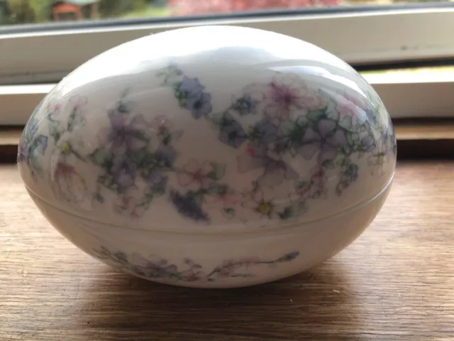 Wedgewood Bone China Egg Shaped Trinket/Pin Box Floral Design. Size 10cm X 7cm