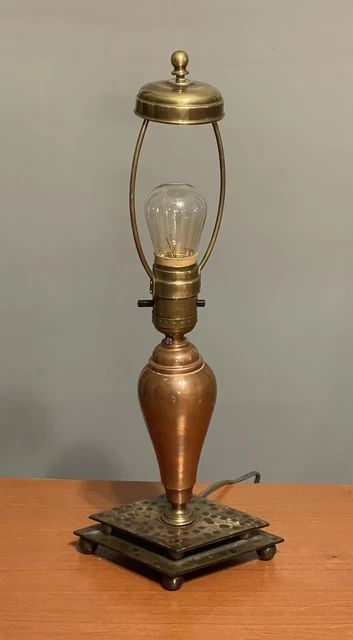 Vtg Arts & Crafts Style Copper & Hammered Cast Iron Small Table Lamp 16"